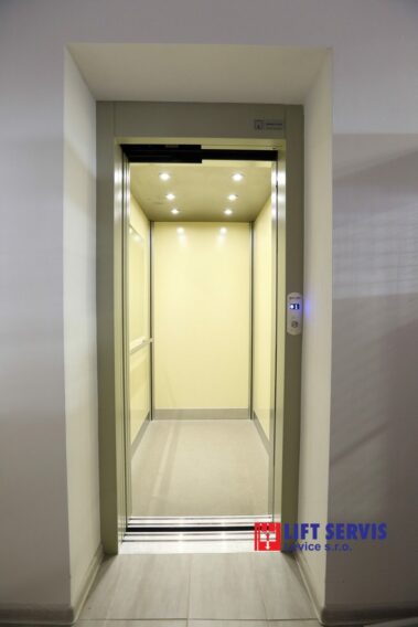 MIRA OFFICE Levice
