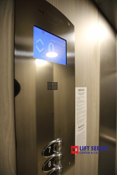Výmena výťahu BD Mariánska 12 Nitra