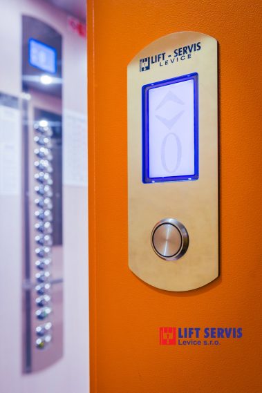 Výmena výťahov v BD Sládkovičova 2 Žiar nad Hronom