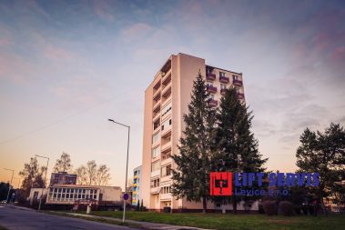 Výmena výťahov v BD Sládkovičova 2 Žiar nad Hronom