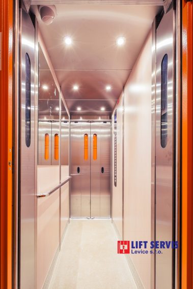 Výmena výťahov v BD Sládkovičova 2 Žiar nad Hronom