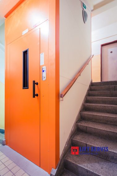 Výmena výťahov v BD Sládkovičova 2 Žiar nad Hronom