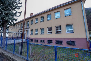 Spojená škola Nová Baňa